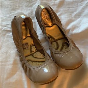 Dex Flex Comfort Payless Nude Flats.